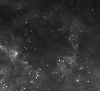 A Cepheus csillagképben infravörösben kirajzolódó buborékot, egy egykori szupernóva maradványát magyar csillagászok (Kun Mária és munkatársai) fedezték fel az IRAS adataiból.